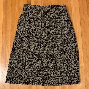 Old Navy animal print skirt. Size L
